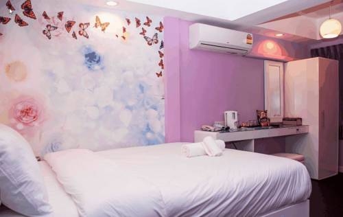 Imagen de la habitación del Hotel V30 Sukhumvit. Foto 15