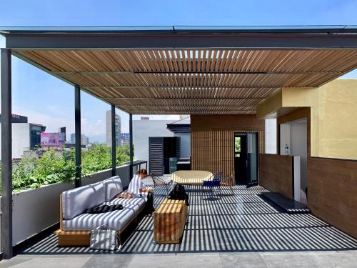 Imagen de los exteriores del Hotel V65 Mexico. Foto 9