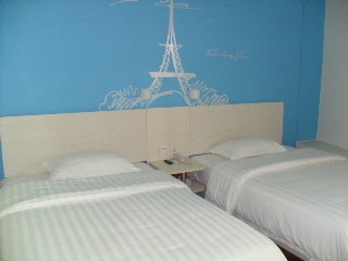 Imagen de la habitación del Hotel V8 Xi Cun Branch. Foto 9