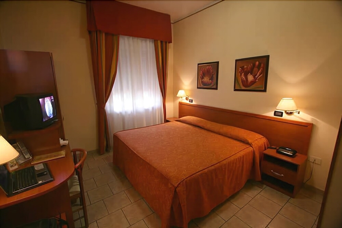 Imagen de la habitación del Hotel VALMARINA HOTEL. Foto 9