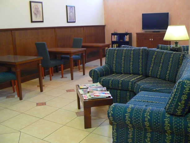 Imagen de los interiores del Hotel VALMARINA HOTEL. Foto 19