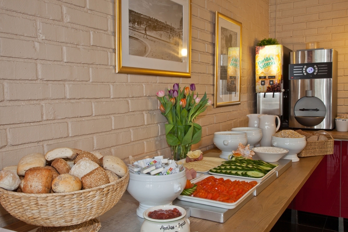 Imagen del bar/restaurante del Hotel VANADIS. Foto 1