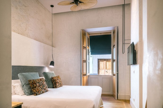 Imagen de la habitación del Hotel VEINTIUNO Emblematic Hotels by Airnest. Foto 6