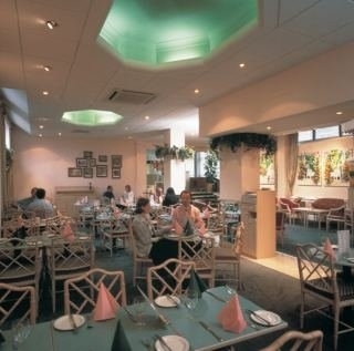 Imagen del bar/restaurante del Hotel VENCOURT. Foto 3