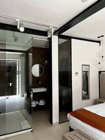 Imagen de la habitación del Hotel VENEZIANA Boutique Superior. Foto 4