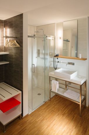 Imagen de la habitación del Hotel V-Hotel. Foto 8