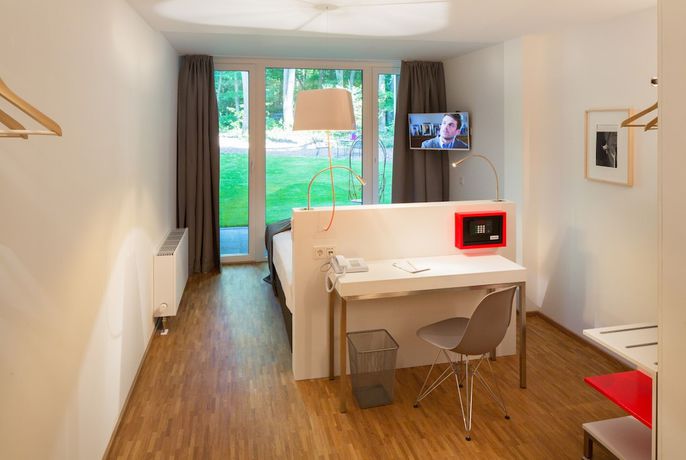 Imagen de la habitación del Hotel V-Hotel. Foto 10