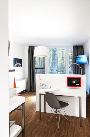 Imagen de la habitación del Hotel V-Hotel. Foto 13