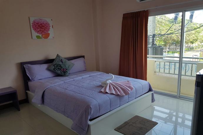Imagen de la habitación del Hotel V-House. Foto 5