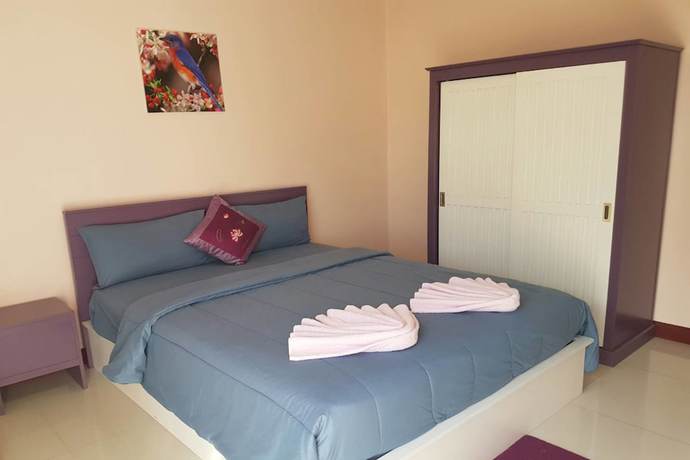 Imagen de la habitación del Hotel V-House. Foto 6