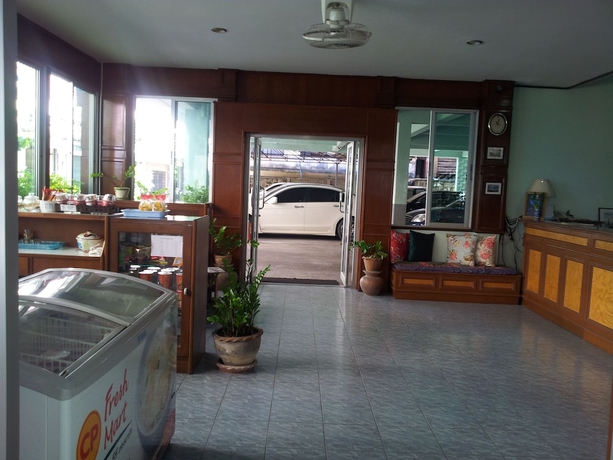 Imagen del bar/restaurante del Hotel V.House Nakhon. Foto 5