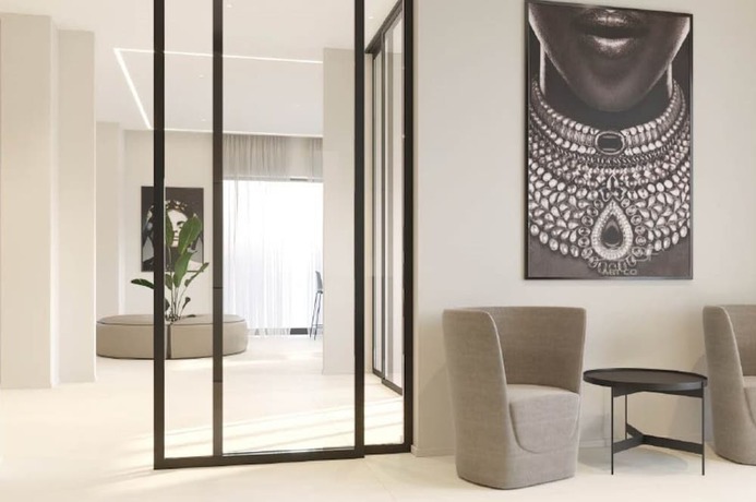 Imagen de los interiores del Hotel VI SUITES. Foto 19