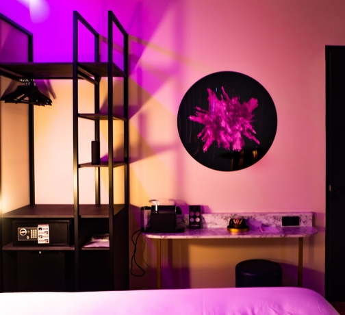 Imagen de la habitación del Hotel VIC. Foto 8