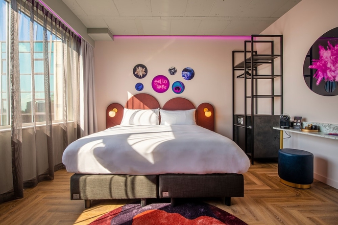 Imagen de la habitación del Hotel VIC. Foto 9