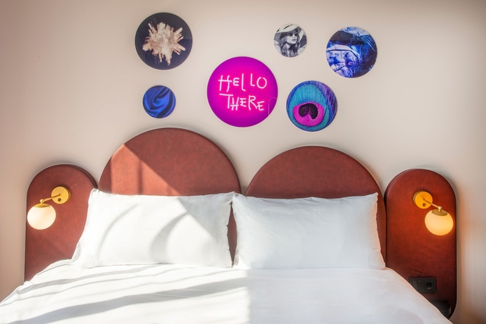 Imagen de la habitación del Hotel VIC. Foto 11