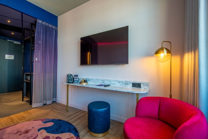 Imagen de la habitación del Hotel VIC. Foto 13