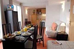 Imagen general del Hotel VICTORIA GARDEN APPART HOTEL LOURDES. Foto 1