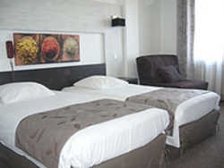 Imagen de la habitación del Hotel VICTORIA, PERPIGNAN. Foto 6