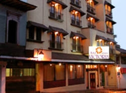 Imagen de los exteriores del Hotel VICTORIA, Uruapan. Foto 6