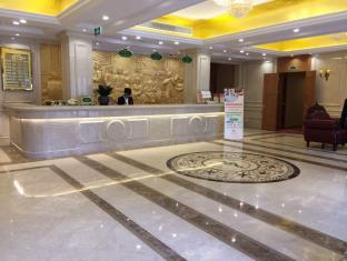 Imagen general del Hotel VIENNA HOTEL SHANGHAI PUDONG AIRPORT NANZHU BRANCH. Foto 2