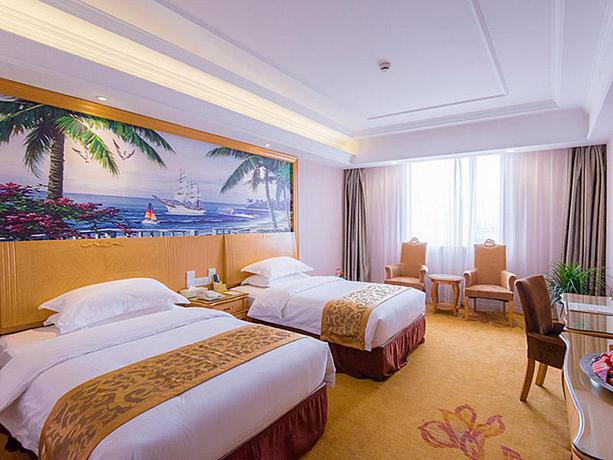 Imagen de la habitación del Hotel VIENNA INTERNATIONAL JINQIAO INDUSTRIAL PARK. Foto 9