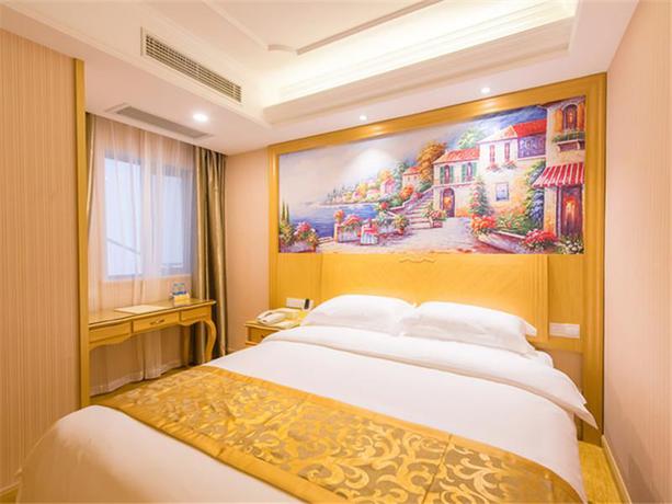 Imagen de la habitación del Hotel VIENNA INTERNATIONAL JINQIAO INDUSTRIAL PARK. Foto 10