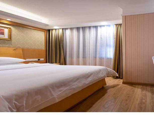 Imagen de la habitación del Hotel VIENNA TIANFU PLAZA METRO STATION. Foto 2