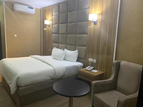 Imagen de la habitación del Hotel VIEWPOINT HOTEL AND SUITES. Foto 17