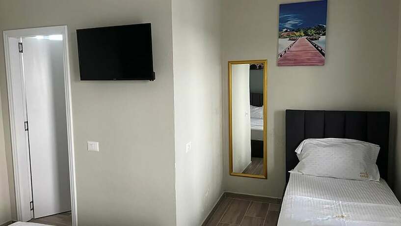 Imagen general del Hotel VILA AARON. Foto 2