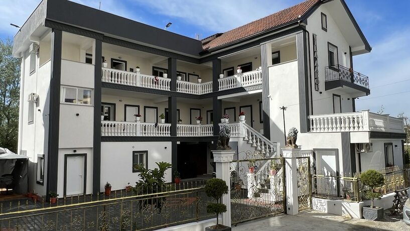 Imagen general del Hotel VILA AARON. Foto 6