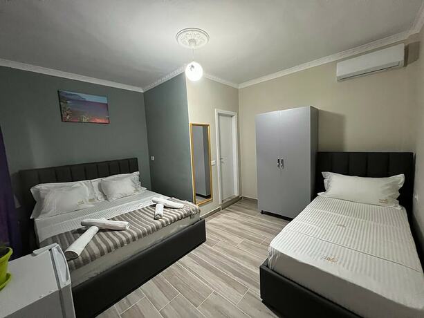 Imagen de la habitación del Hotel VILA AARON. Foto 20