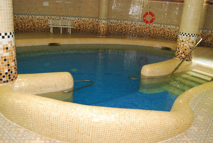 Imagen de la piscina del Hotel VILA REAL MARINA AZUL. Foto 13