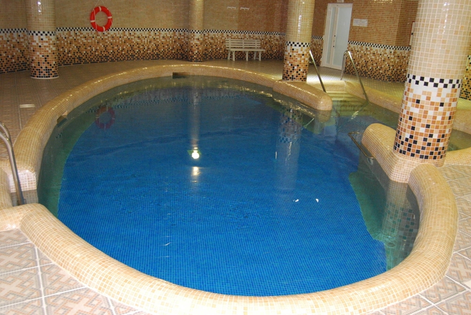 Imagen de la piscina del Hotel VILA REAL MARINA AZUL. Foto 16