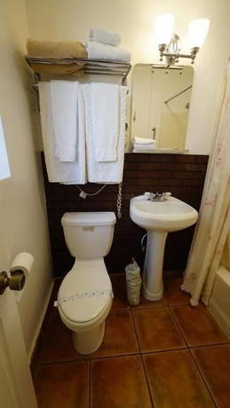 Imagen de la habitación del Hotel VILLA BRASIL MOTEL. Foto 18