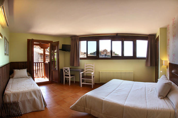 Imagen general del Hotel VILLA DE ALQUEZAR. Foto 3