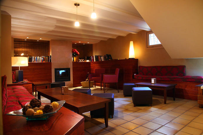 Imagen general del Hotel VILLA DE ALQUEZAR. Foto 4