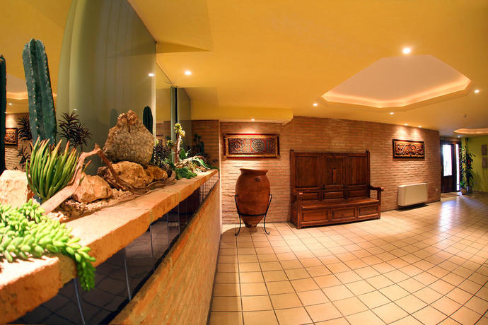 Imagen general del Hotel VILLA DE ALQUEZAR. Foto 5