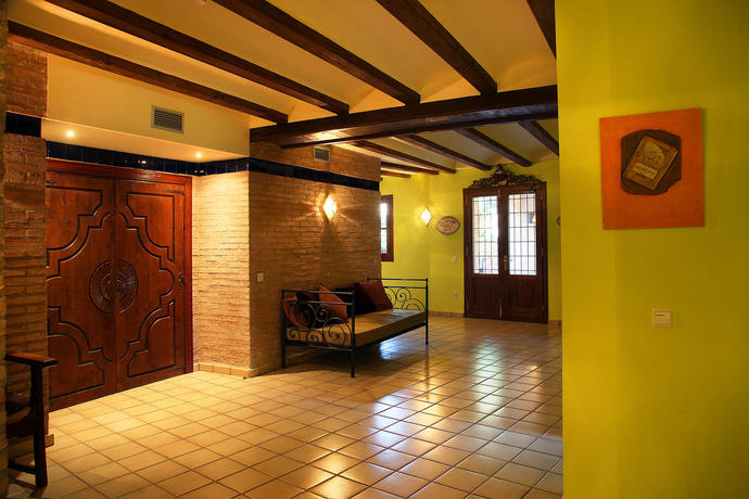 Imagen general del Hotel VILLA DE ALQUEZAR. Foto 6