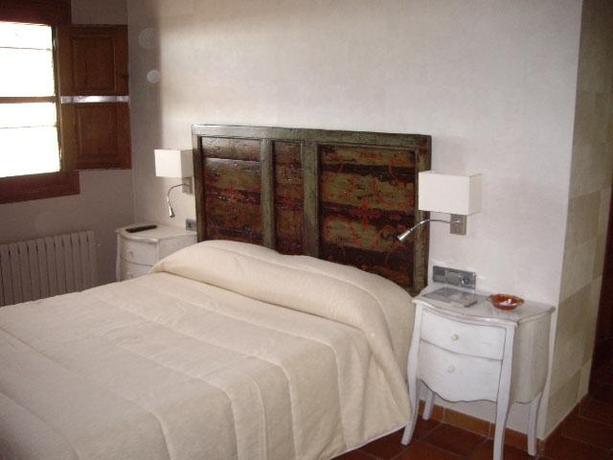 Imagen general del Hotel VILLA DE ALQUEZAR. Foto 9