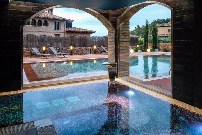 Imagen general del Hotel VILLA DE ALQUEZAR. Foto 12