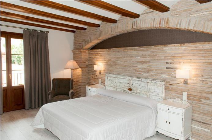 Imagen general del Hotel VILLA DE ALQUEZAR. Foto 15