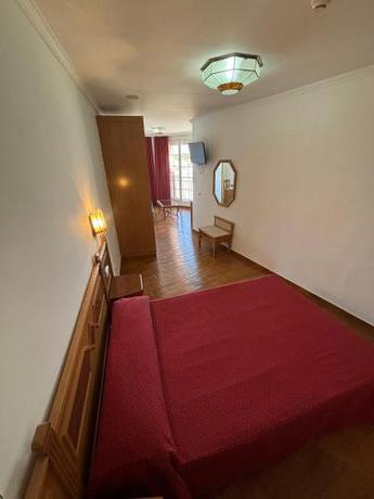 Imagen de la habitación del Hotel VILLA DE GOR. Foto 10