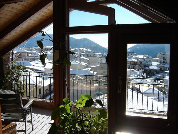 Imagen general del Hotel VILLA FILOXENIA ARAHOVA. Foto 2