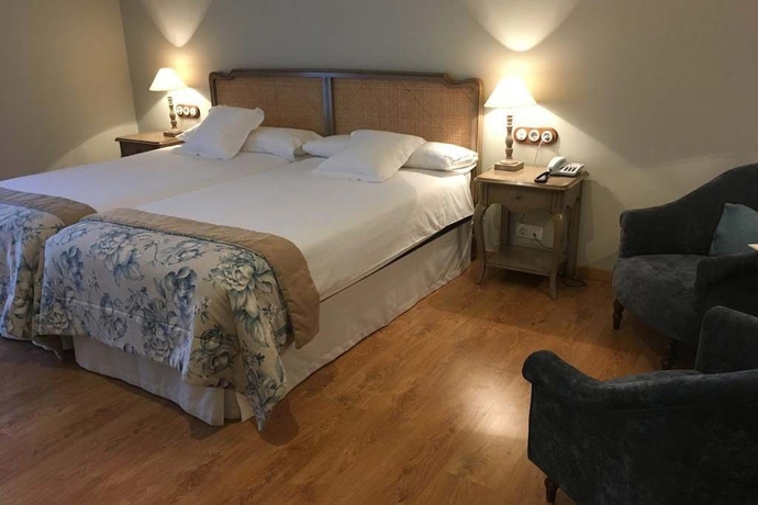 Imagen de la habitación del Hotel VILLA MONTER. Foto 7