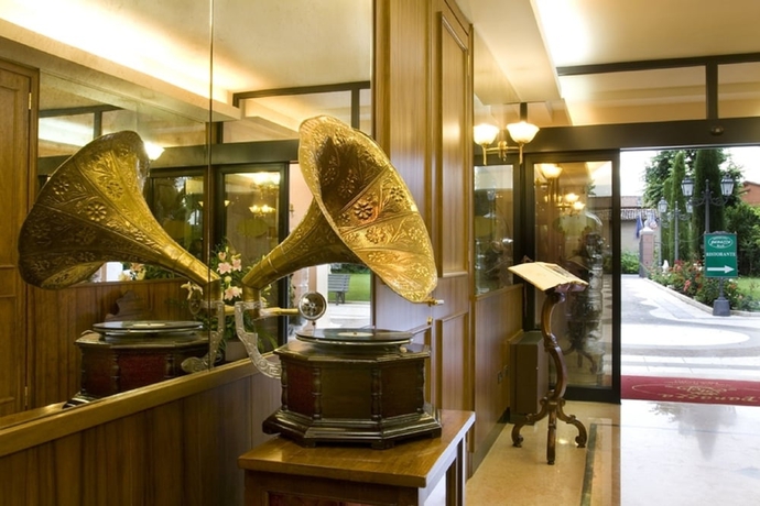 Imagen de los interiores del Hotel VILLA PANAZZA. Foto 18