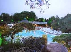 Imagen de la piscina del Hotel VILLA PIGALLE, Belvedere. Foto 6