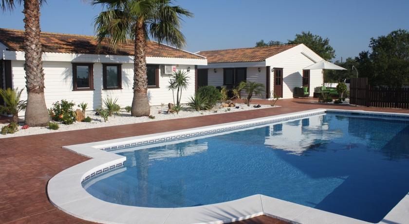 Imagen de la piscina del Hotel VILLAS DEL ALBA. Foto 6