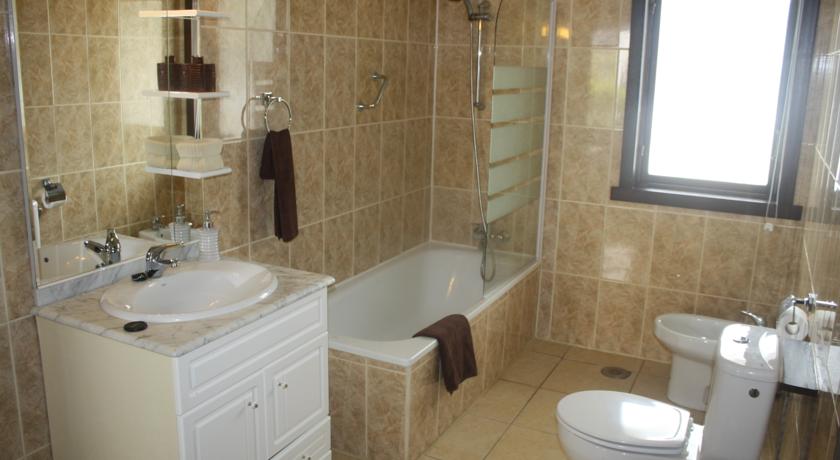 Imagen de la habitación del Hotel VILLAS DEL ALBA. Foto 4