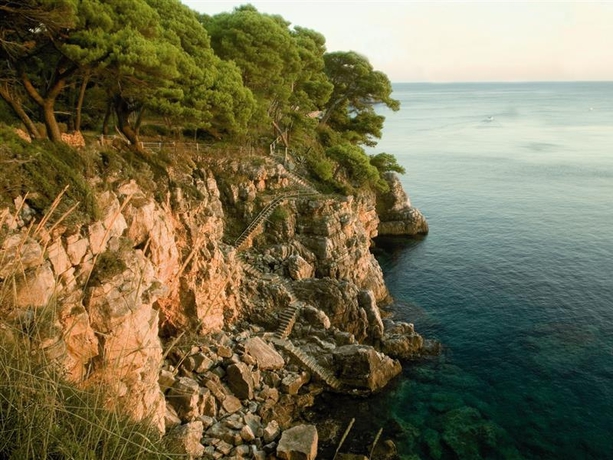 Imagen general del Hotel VILLAS KOLOCEP DUBROVNIK. Foto 4