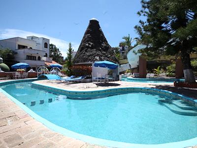 Imagen de la piscina del Hotel VILLAS MONTETAXCO. Foto 16